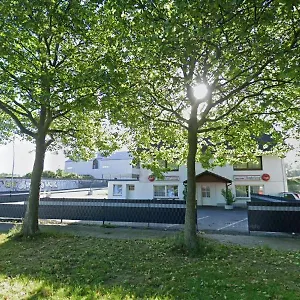  Hostel Hs
